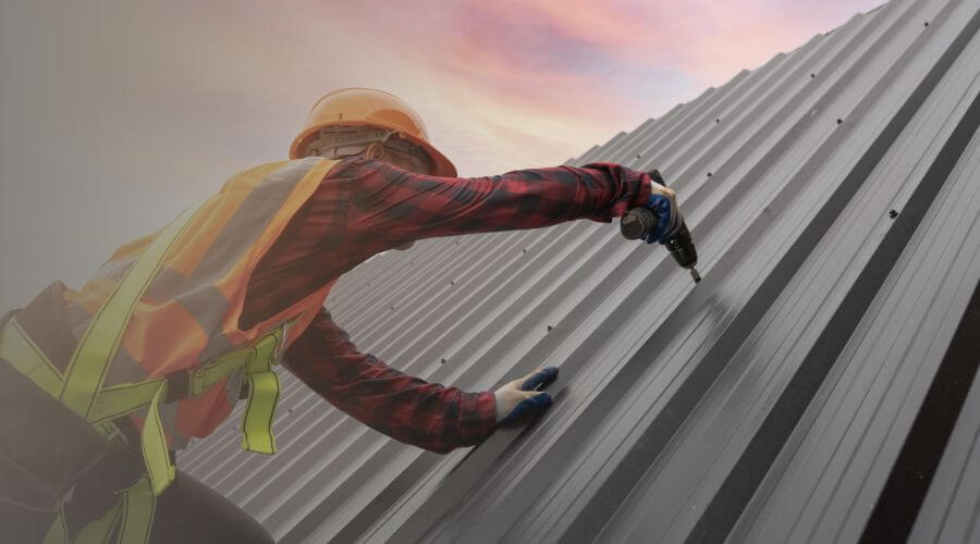 Professional gutter cleaning in Ingalls, IN